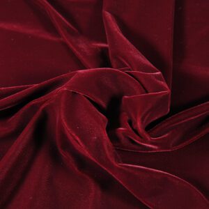 Catifea vișiniu închis pe fir de mătase naturală