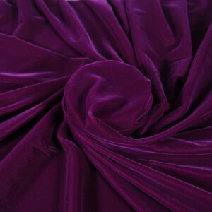 Catifea mov pe fir de mătase naturală