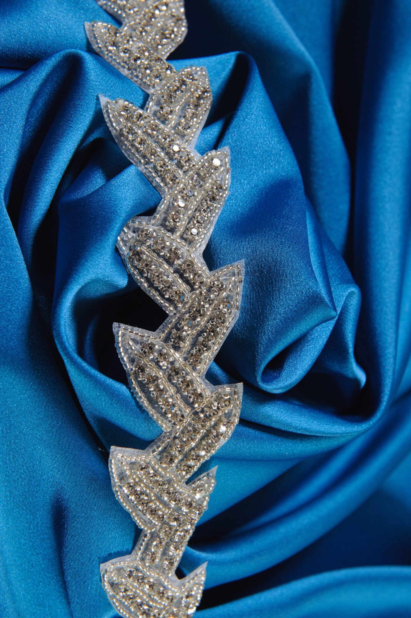 Bandă decorativă argintie, termoadezivă