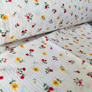 Material bumbac creponat alb cu floricele