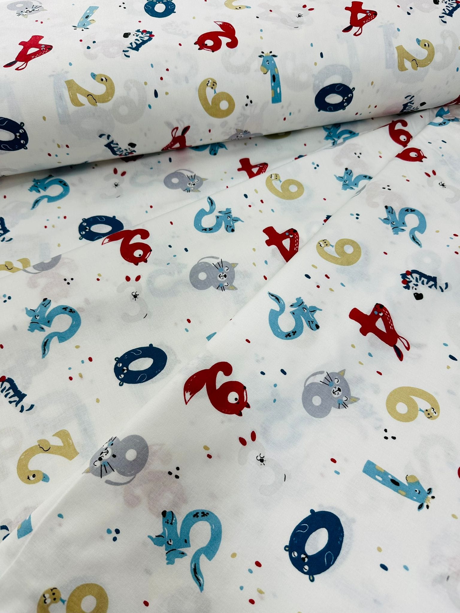 Bumbac Satinat cu cifre