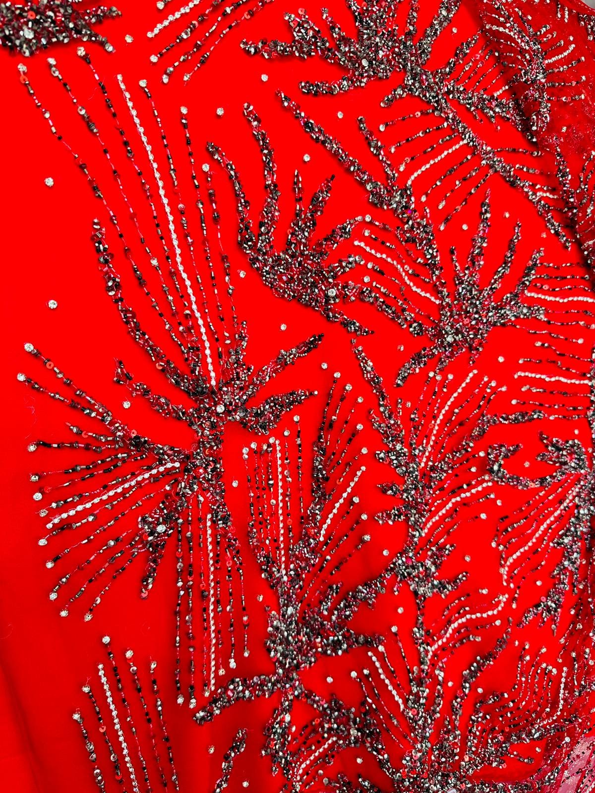 Broderie pe tull Roșie