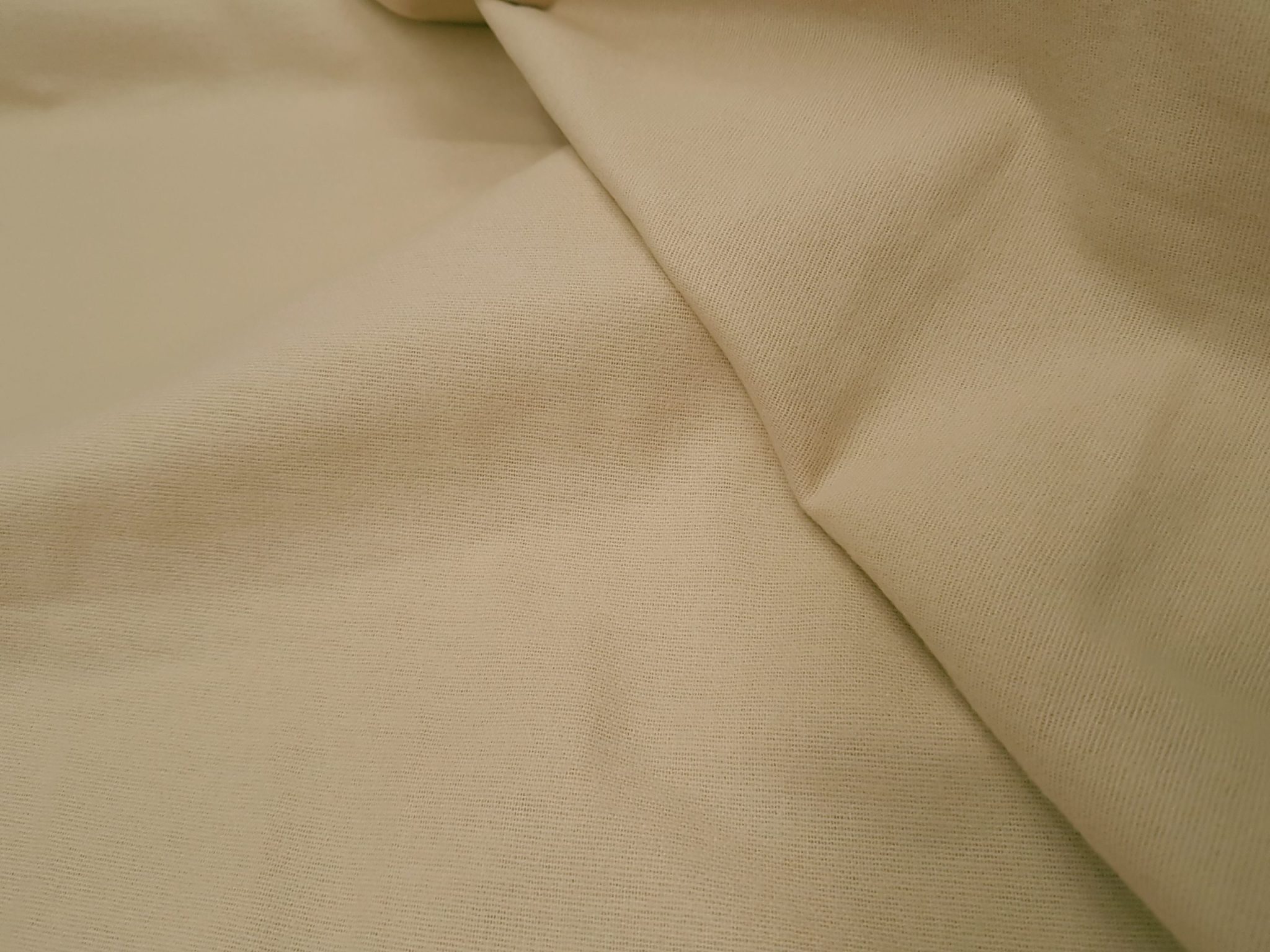 Material din bumbac finet pentru lenjerii de pat nude - imagine 2