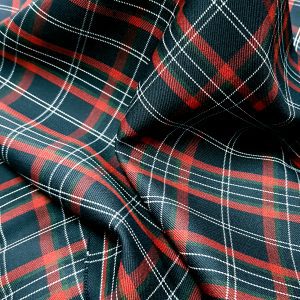 Stofă în carouri negre ,din lână