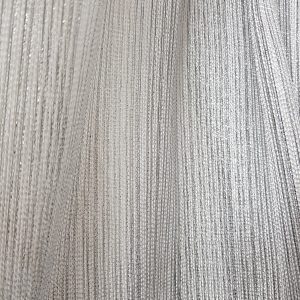 Perdea cu fir argintiu